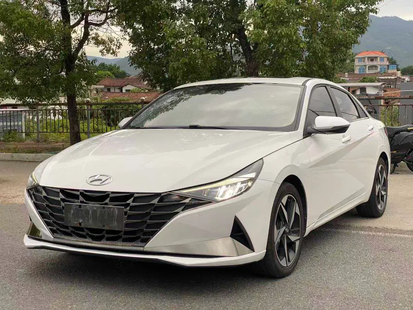 Hyundai Elantra  из Китая