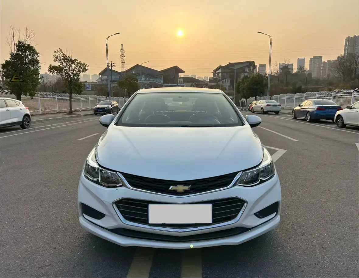 Chevrolet Monza (Cruze)  из Китая