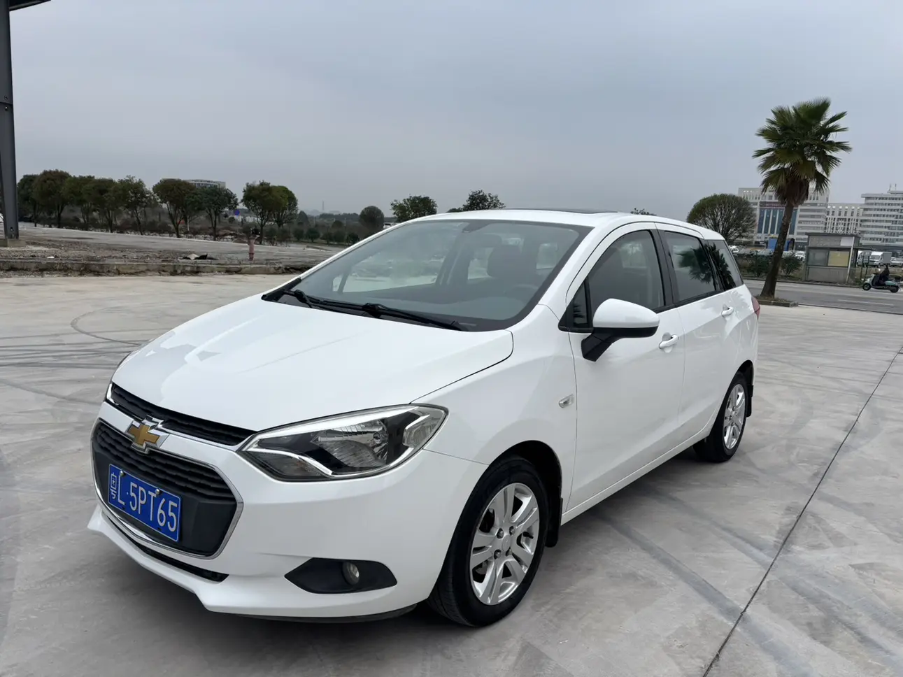 Chevrolet Lova RV  из Китая