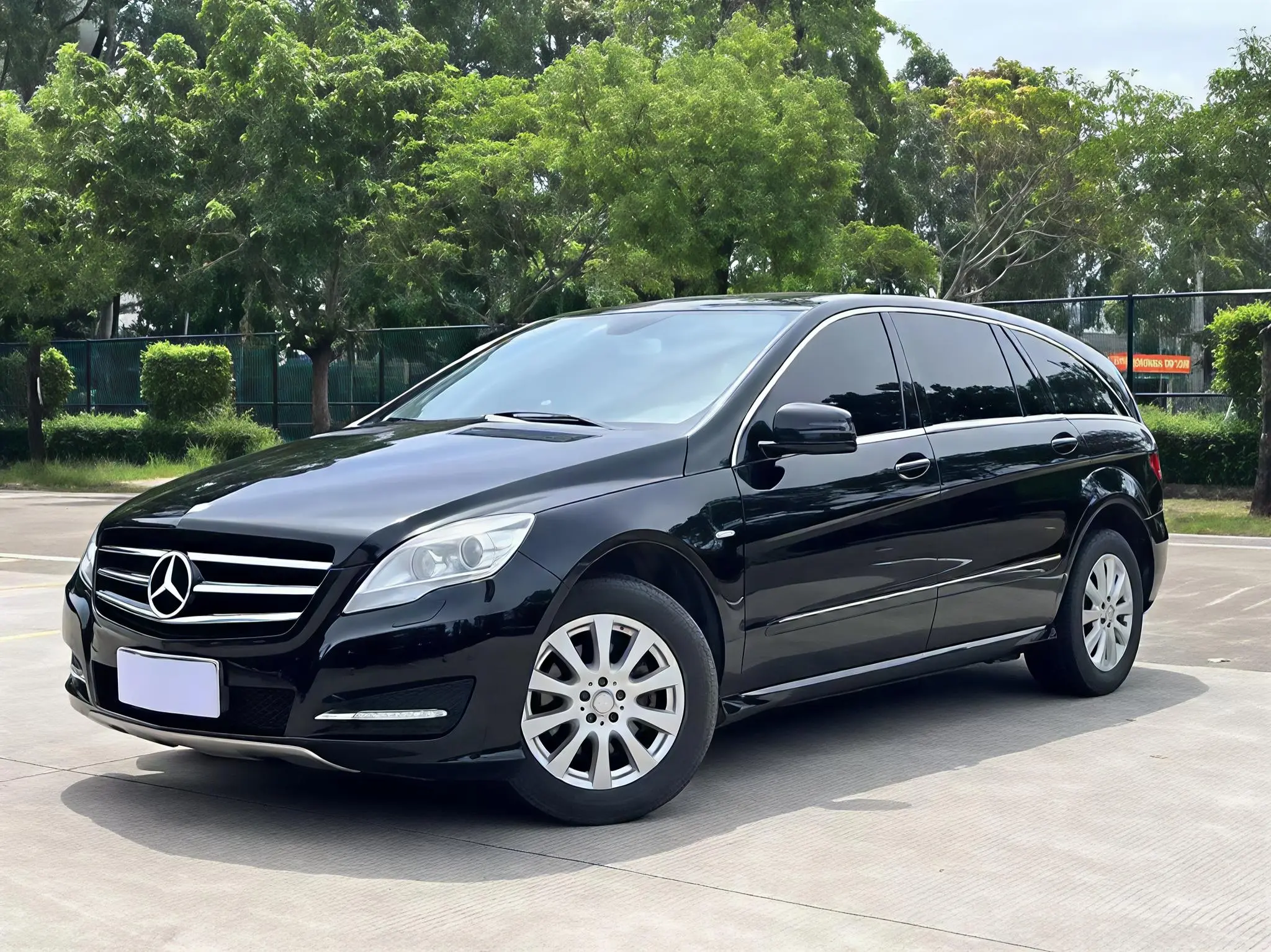 Mercedes-Benz R-Class