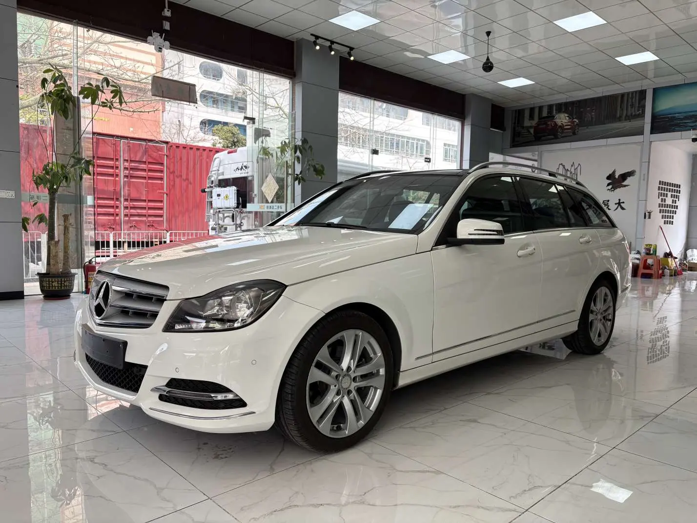Mercedes-Benz C-Class