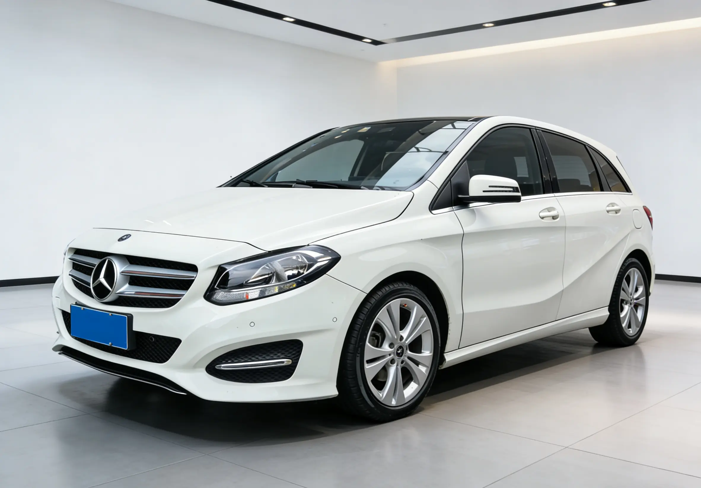 Mercedes-Benz Mercedes Benz B Class  из Китая