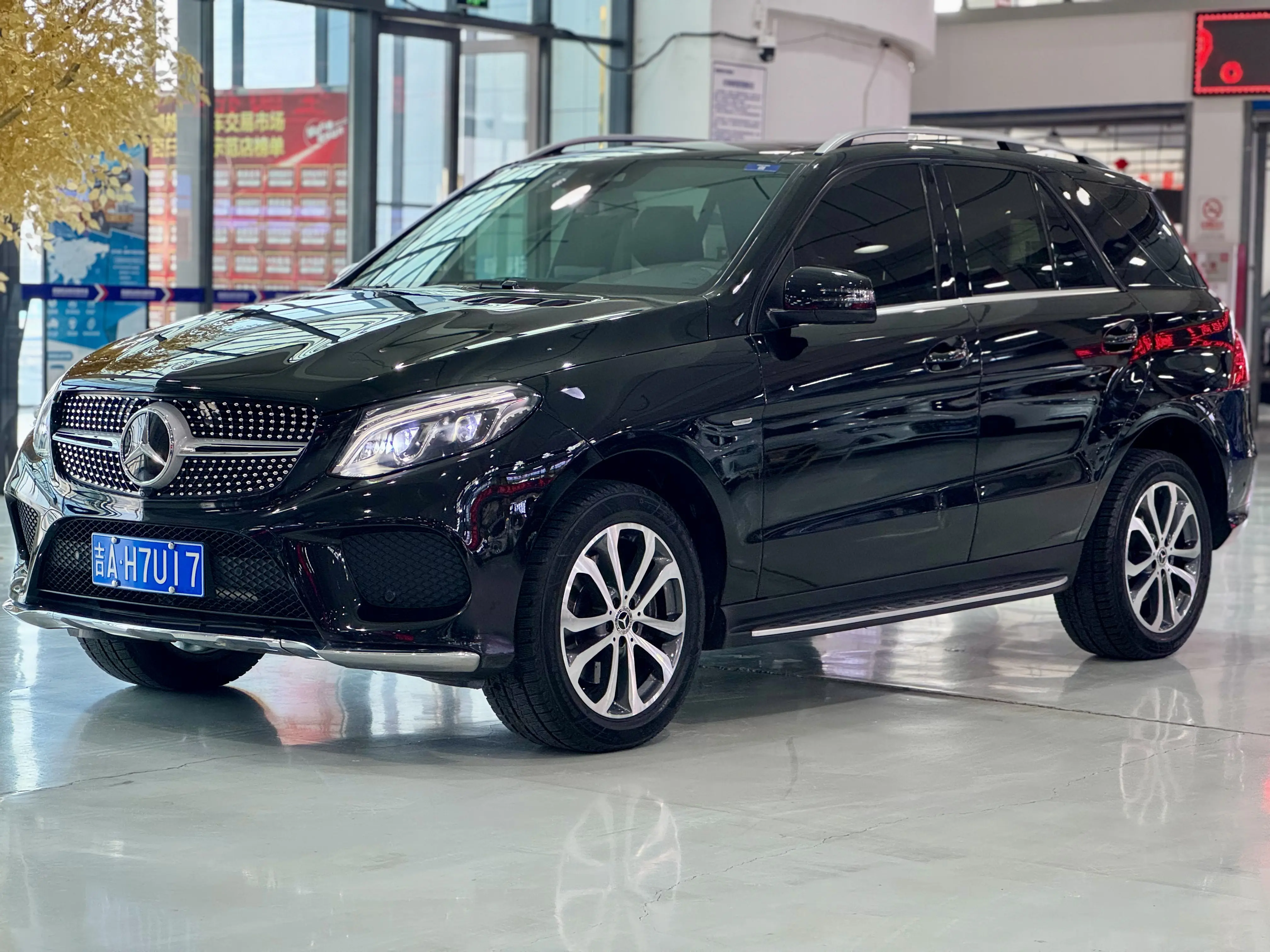 Mercedes-Benz GLE (Imported)