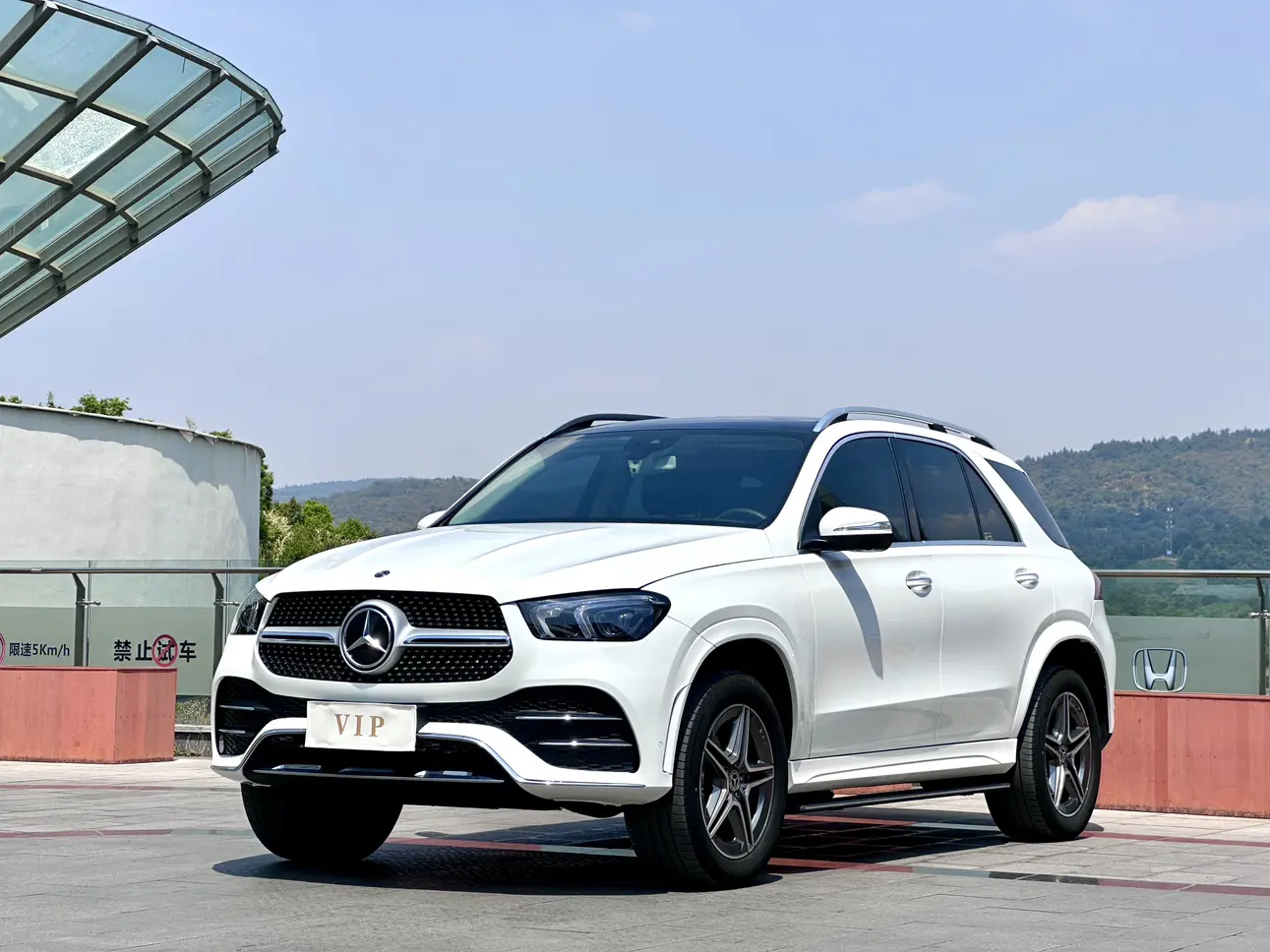 Mercedes-Benz GLE (Imported)