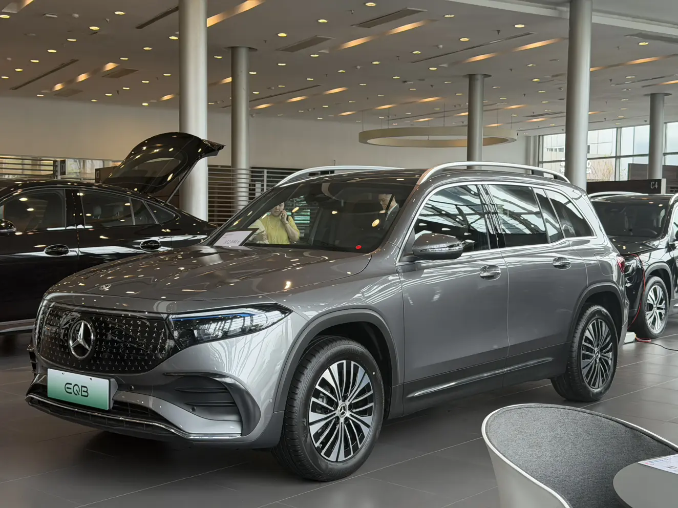 Mercedes-Benz EQB  из Китая
