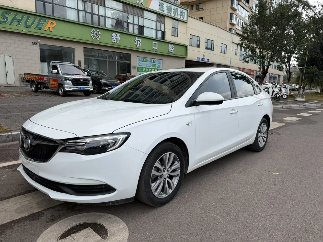Buick Yinglang