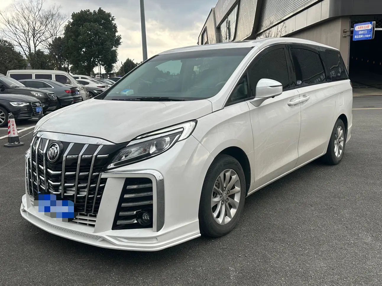Buick GL8