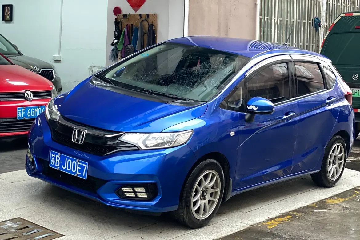 Honda Fit  из Китая