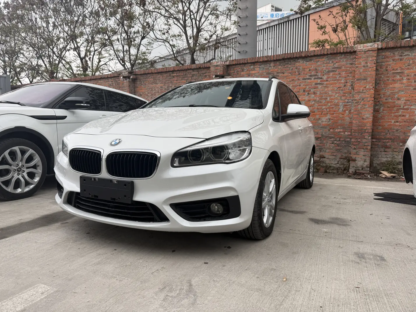 BMW 2 Series Active Tourer  из Китая