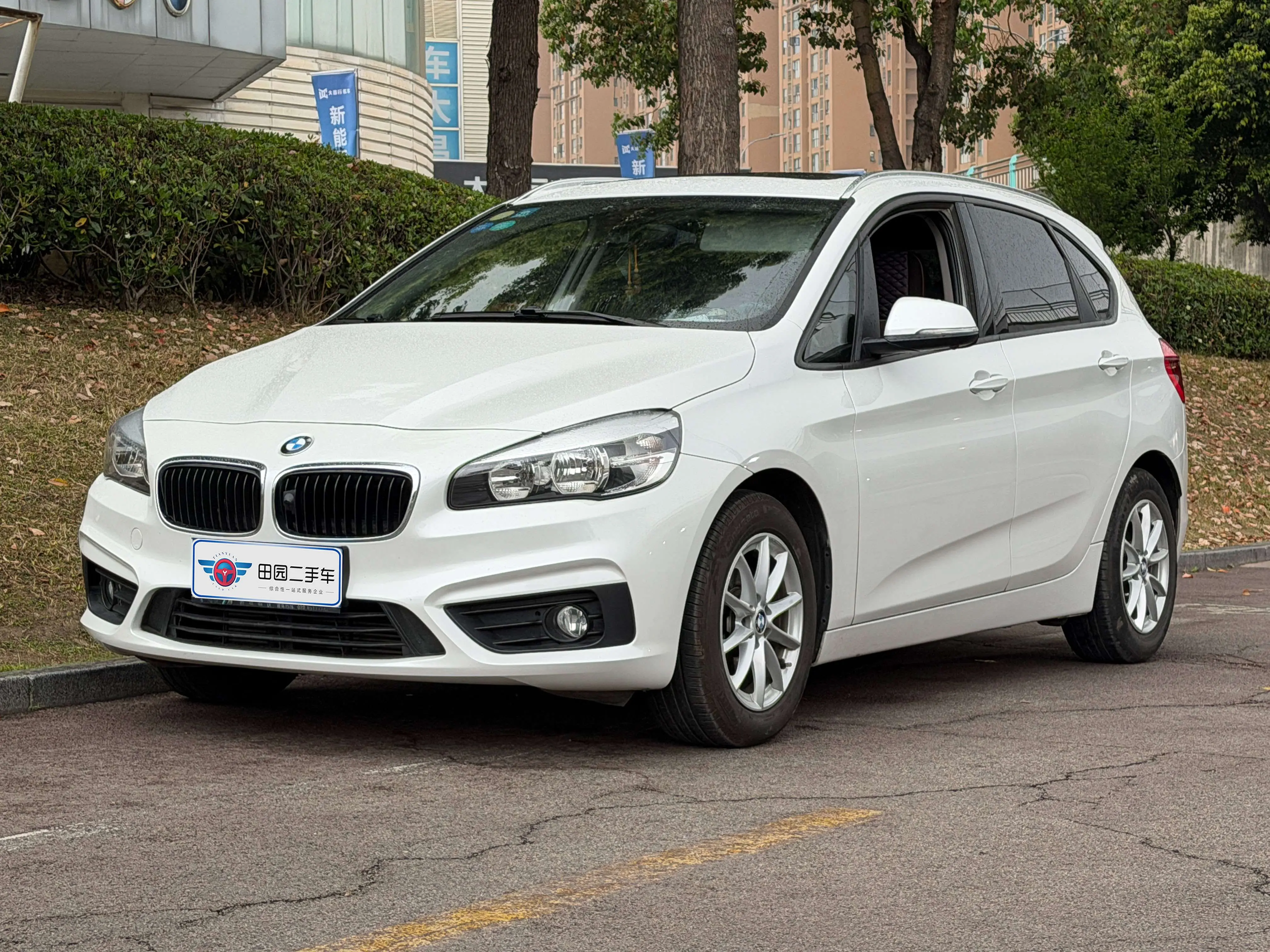 BMW 2 Series Active Tourer  из Китая
