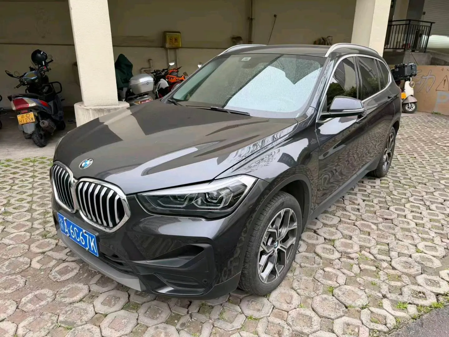 BMW X1