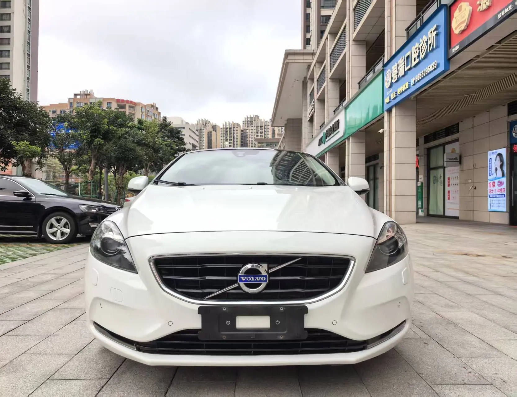 Volvo V40  из Китая
