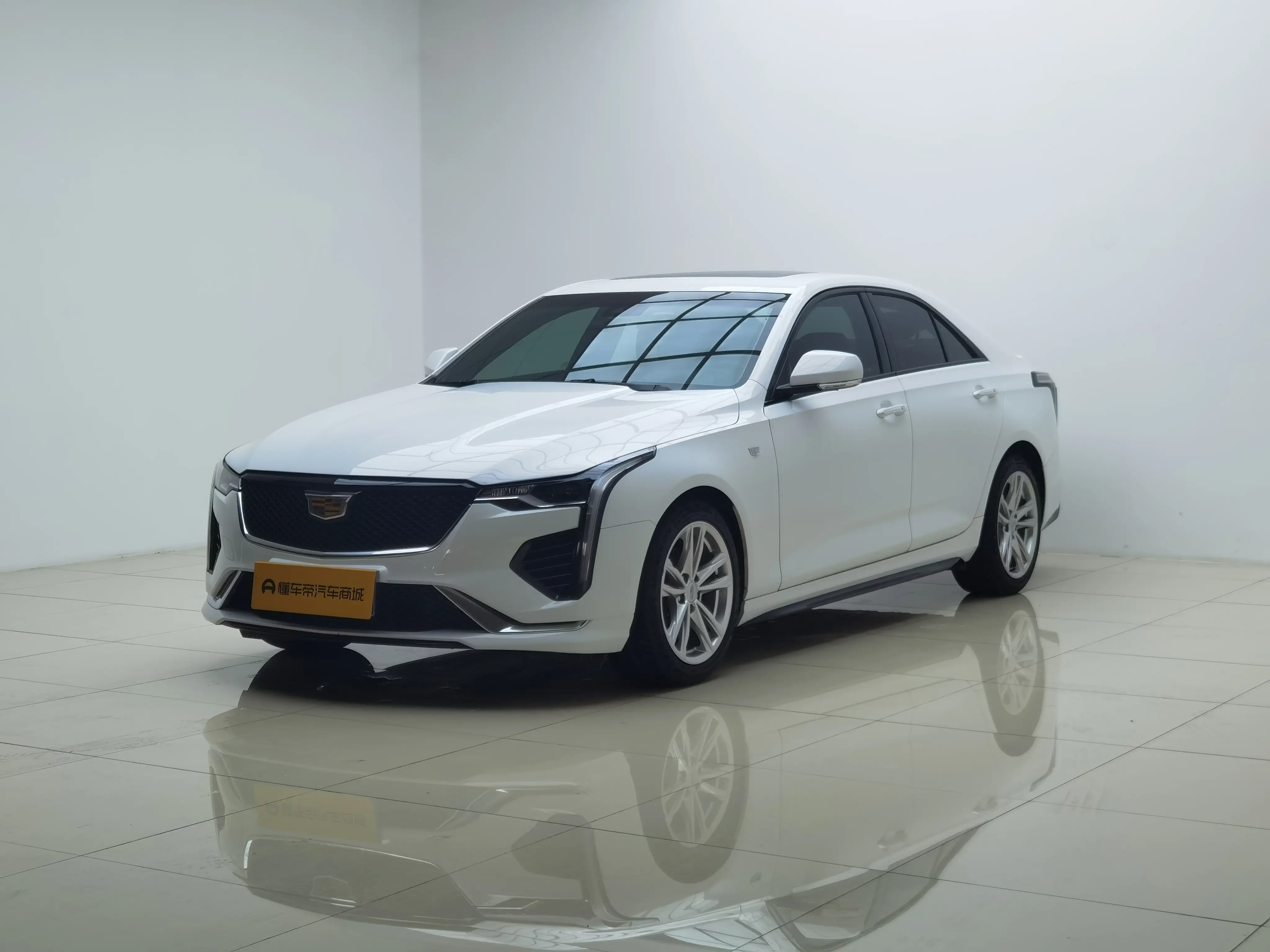 Cadillac CT4