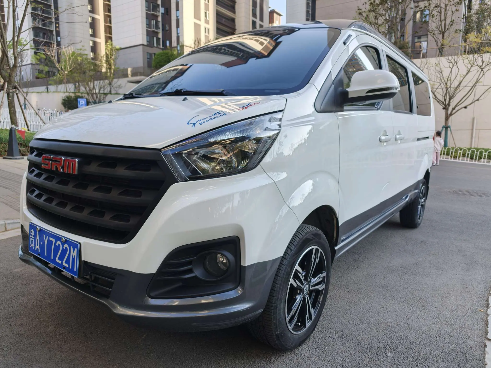 Xinyuan Automobile Golden sea lion