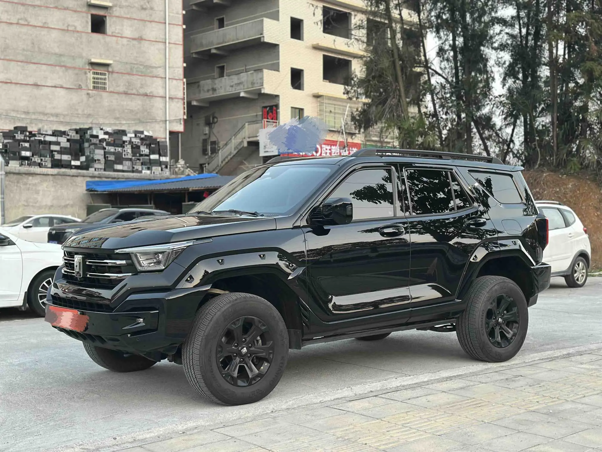 Tank 400 Hi4-T