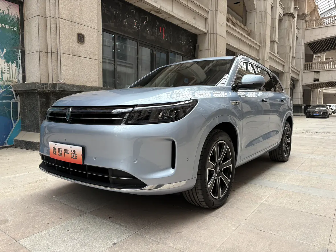AITO M7