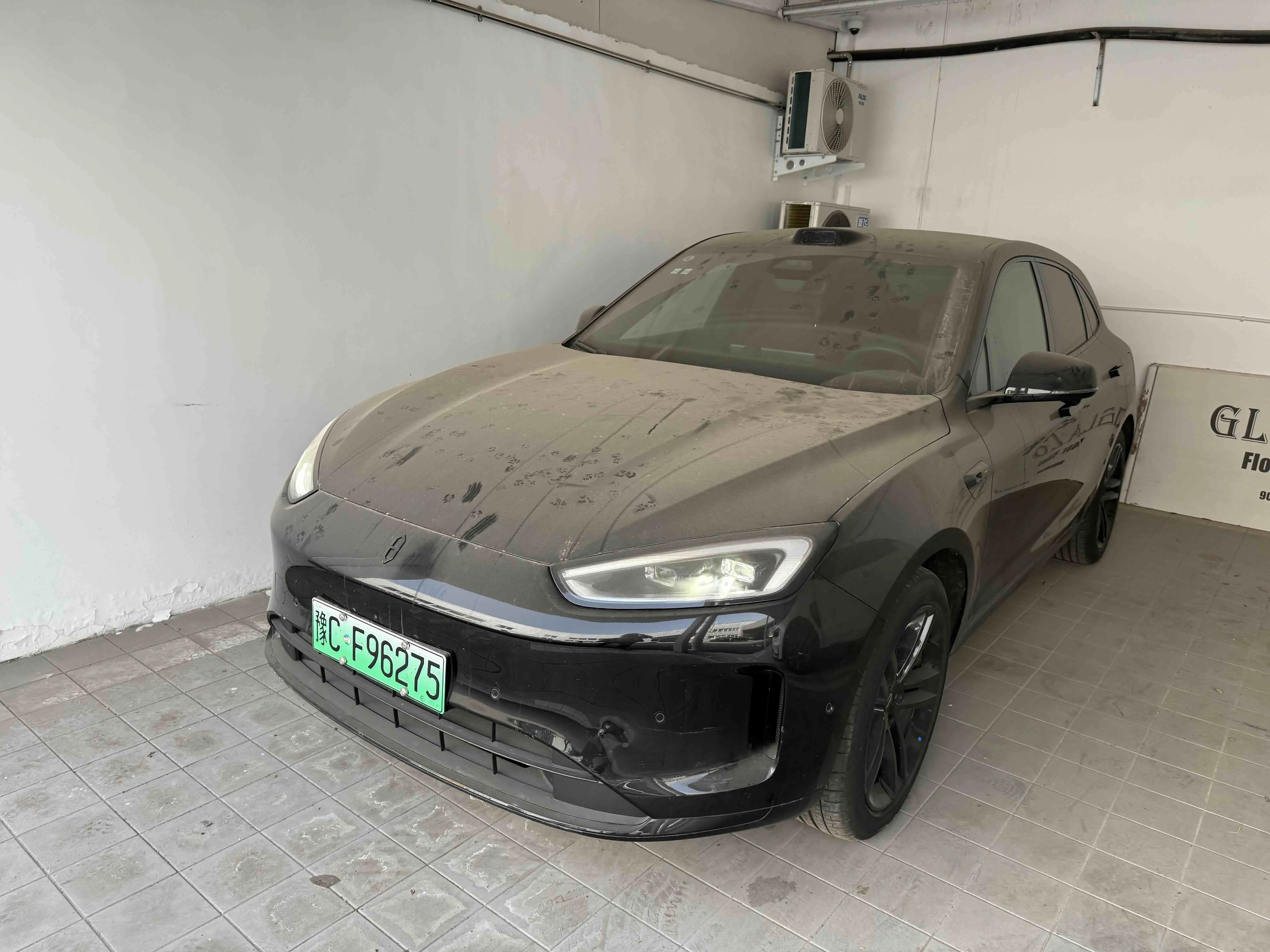 AITO M5
