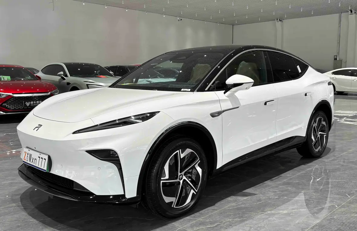Rising Auto Feifan R7