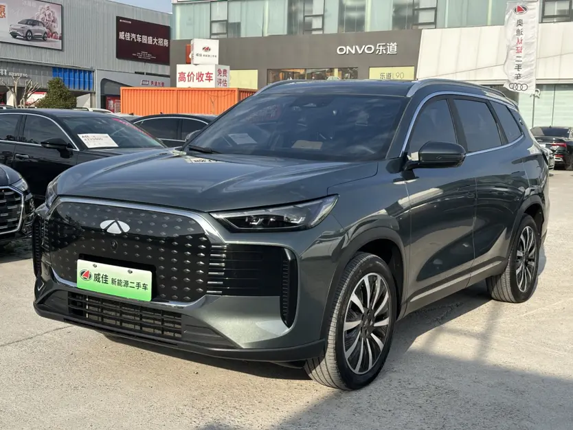 Chery Fengyun T8