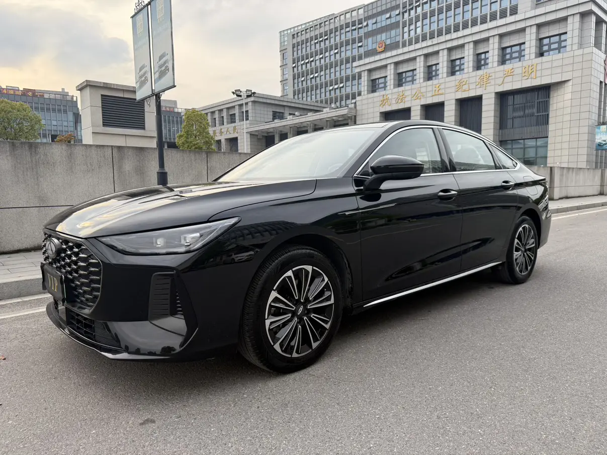 Chery Fengyun A8L