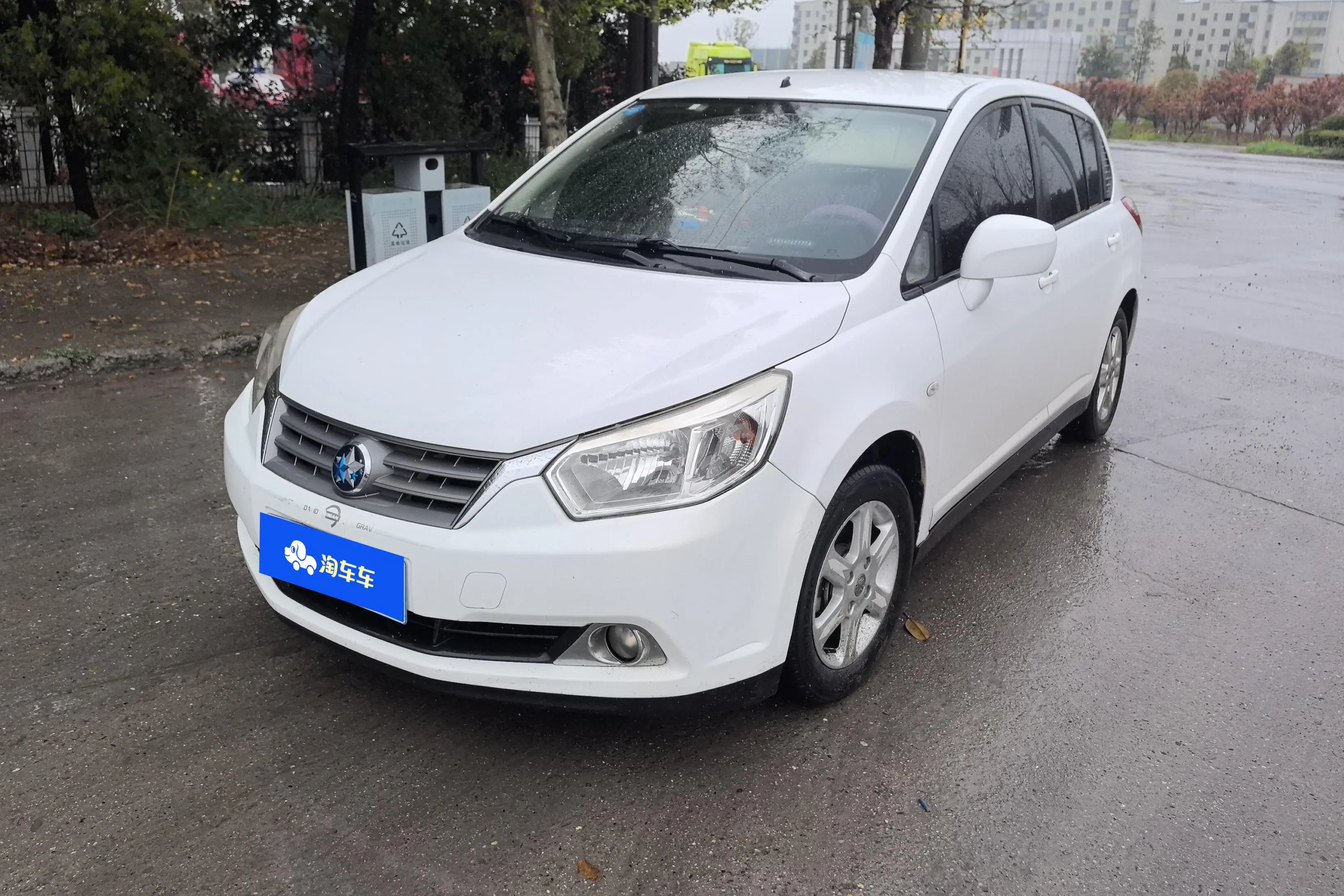 Kai Chen Venucia R50