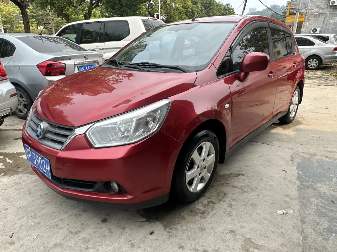 Kai Chen Venucia R50