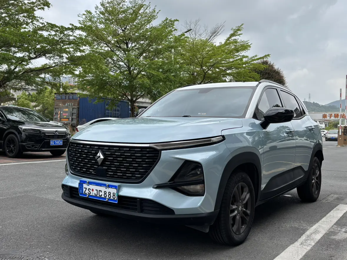 Baojun RS-3