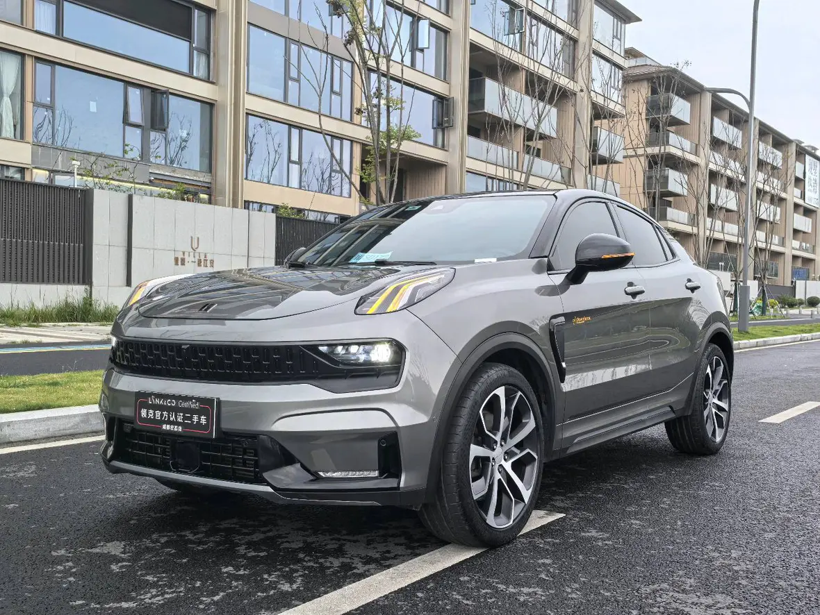 Lynk & Co 05