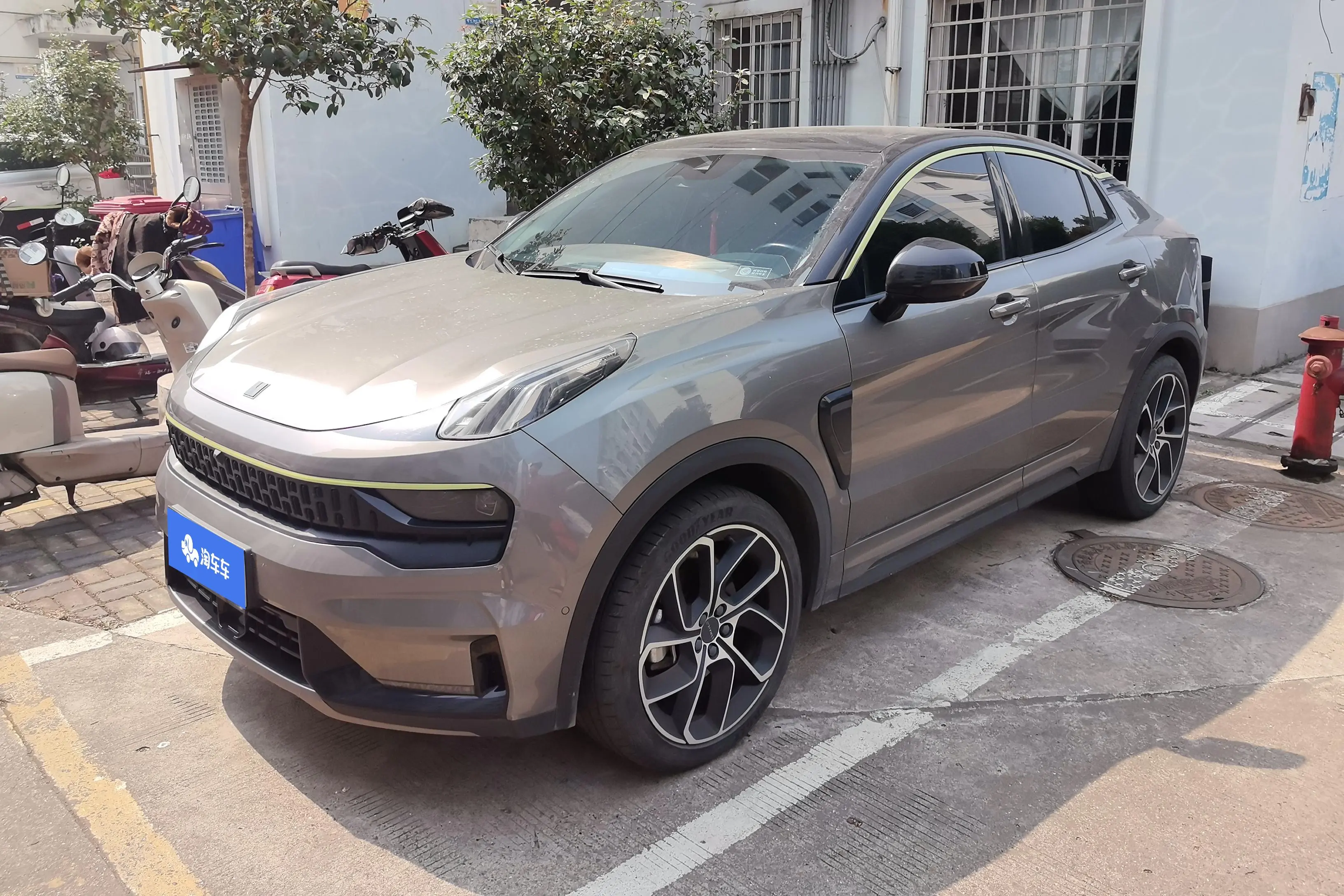 Lynk & Co 05