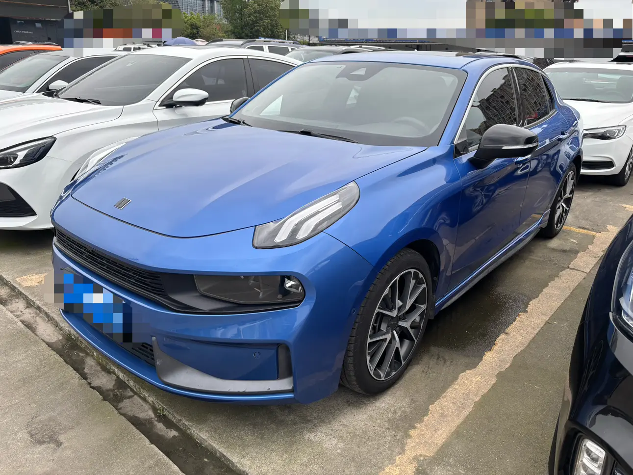 Lynk & Co 03