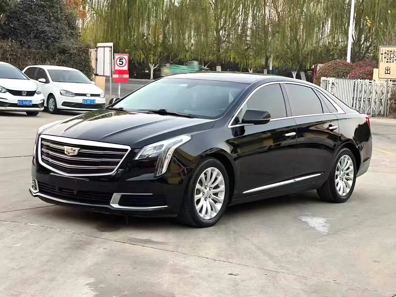 Cadillac XTS