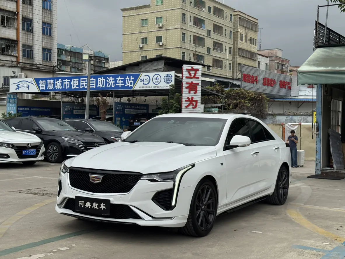 Cadillac CT4