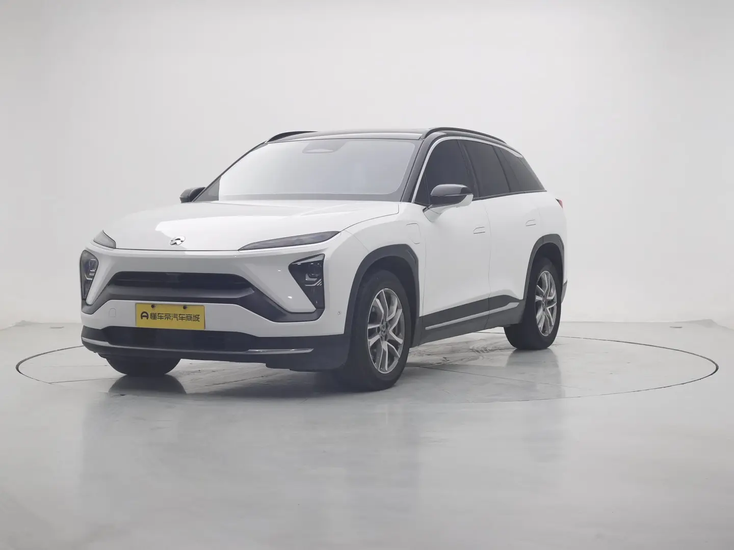 NIO ES6