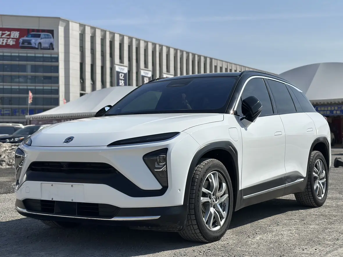 NIO ES6