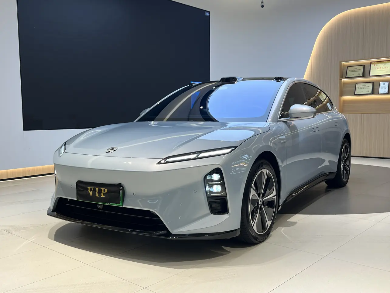 NIO ET5T