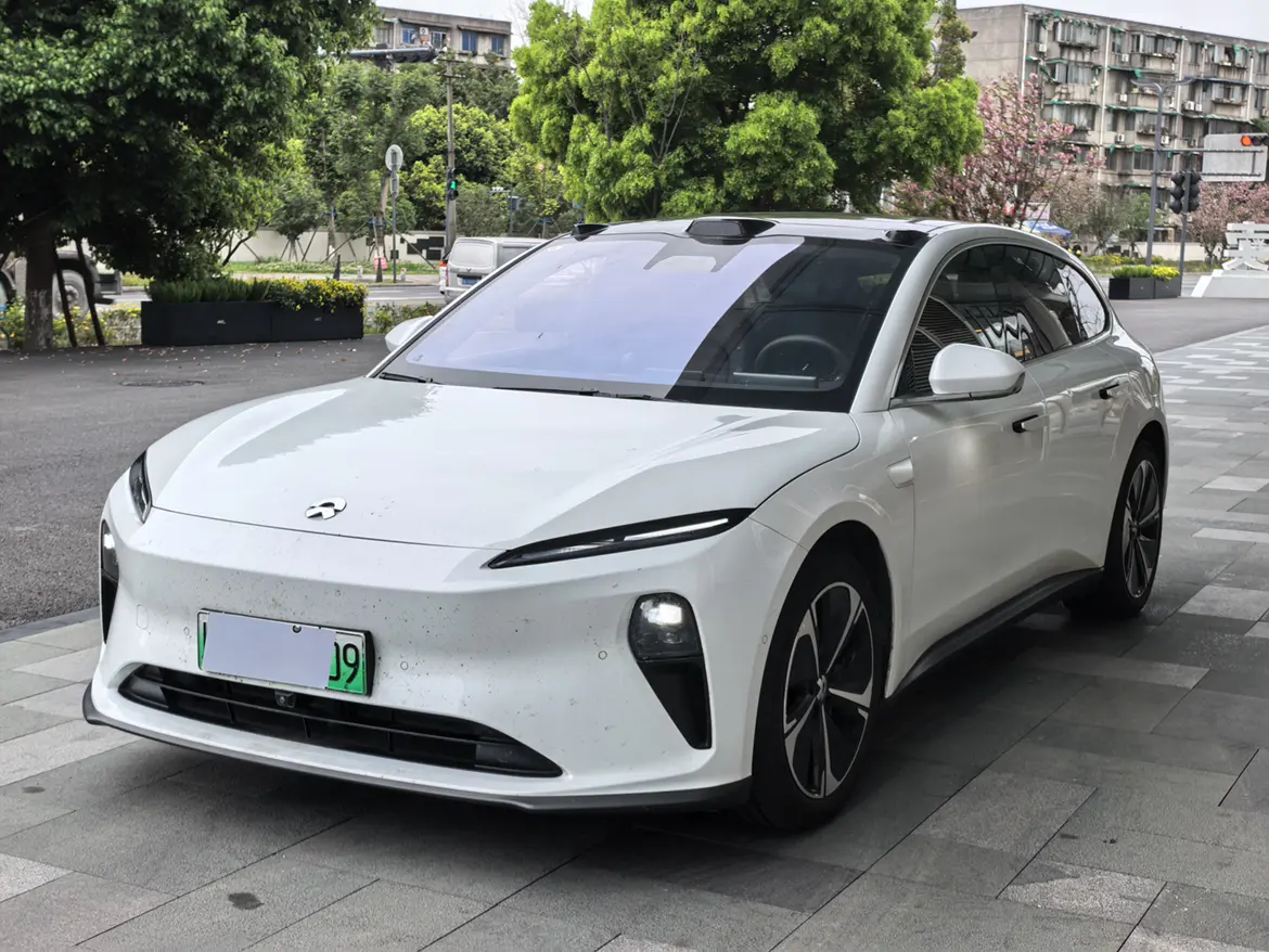 NIO ET5T