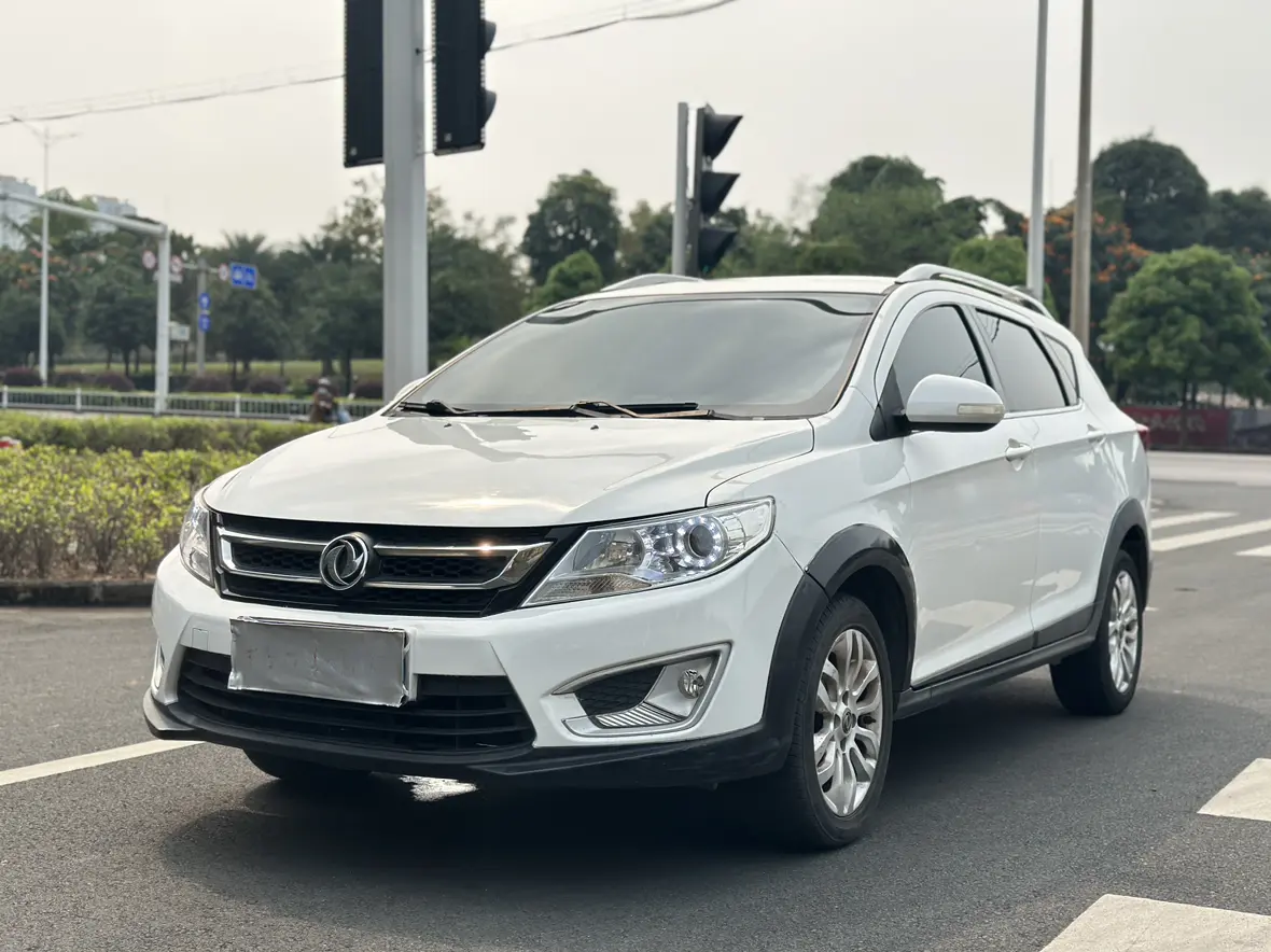 Dongfeng Fengshen AX3