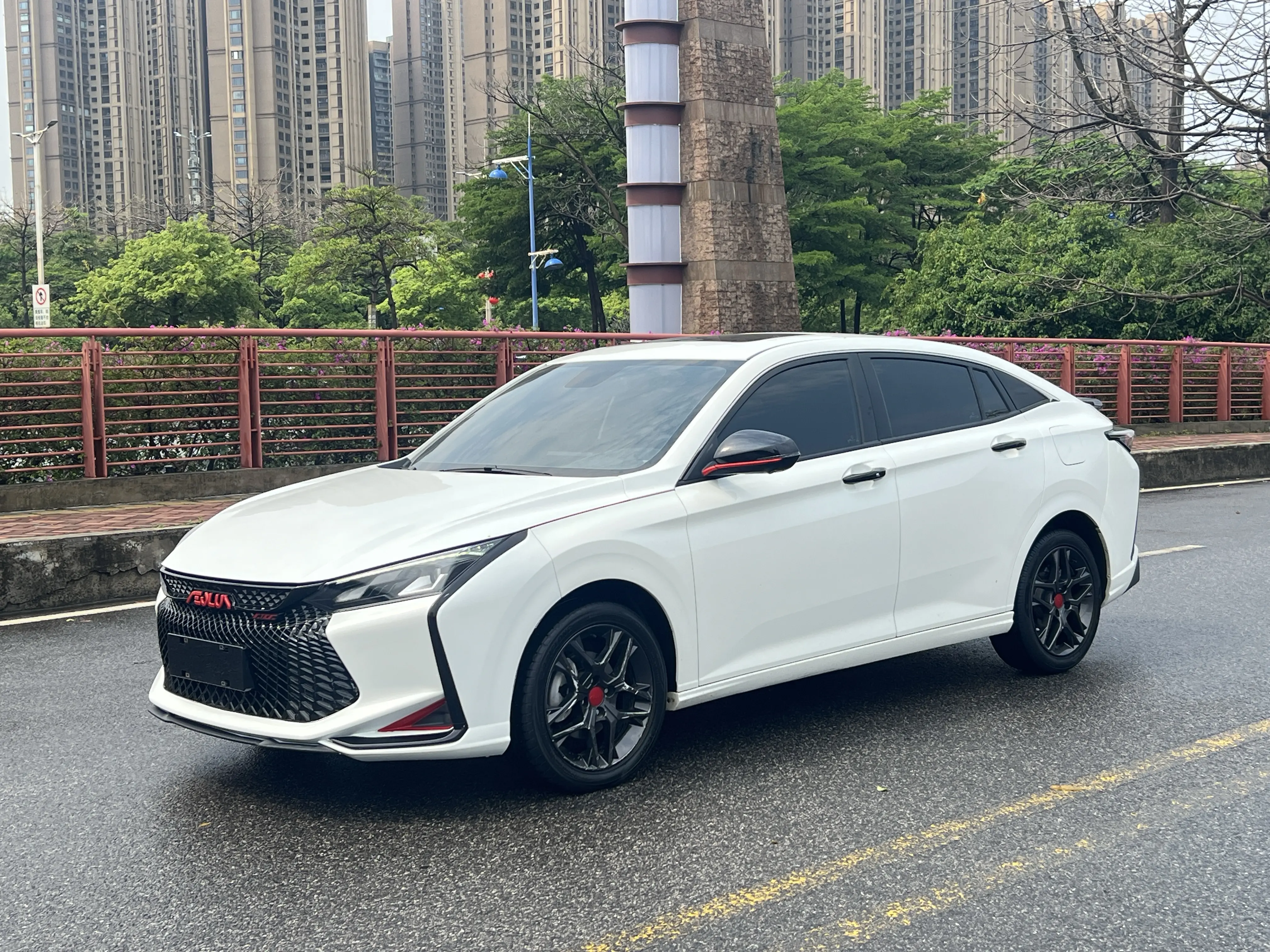 Dongfeng Yixuan