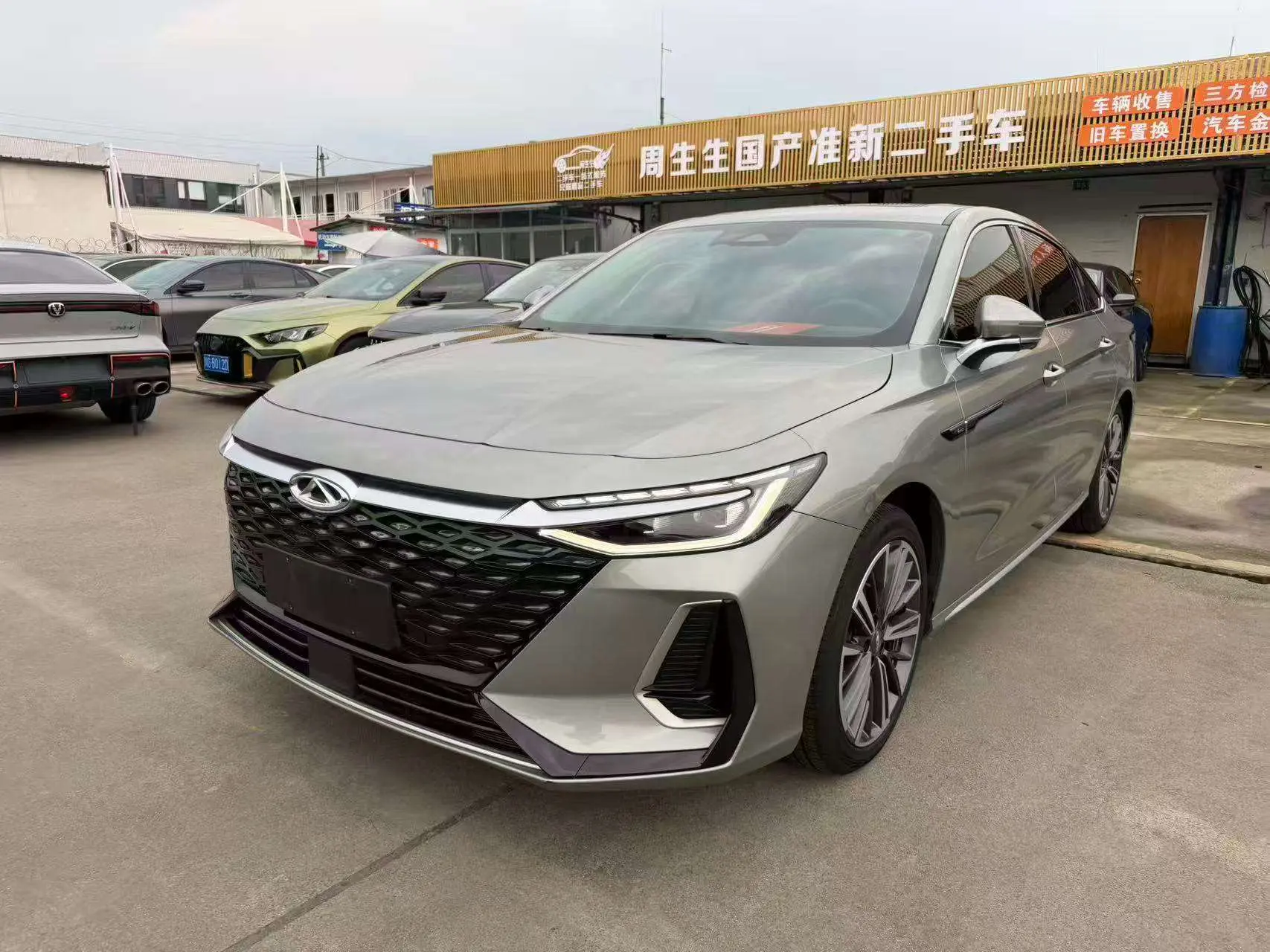 Chery Arrizo 8
