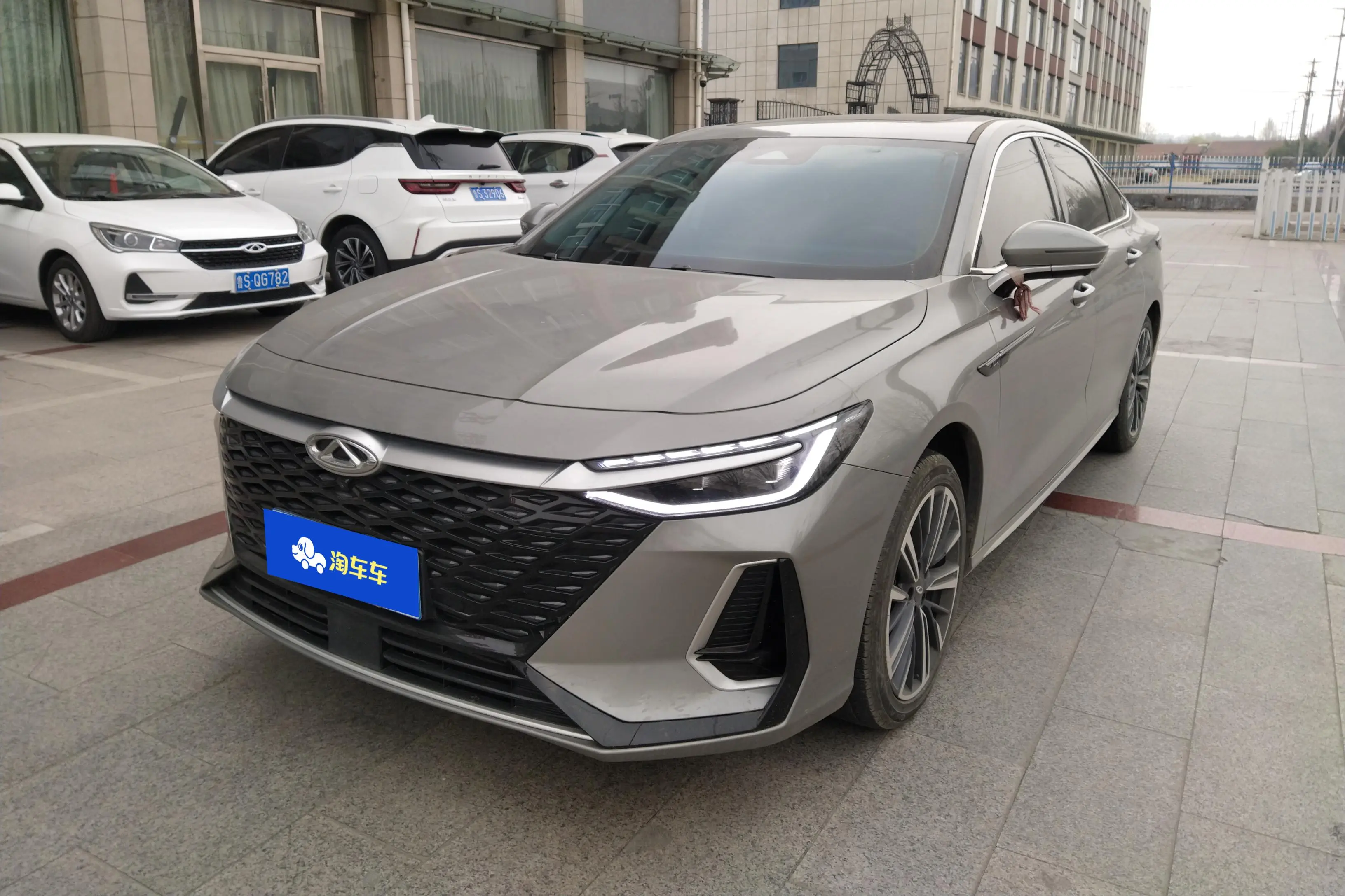 Chery Arrizo 8