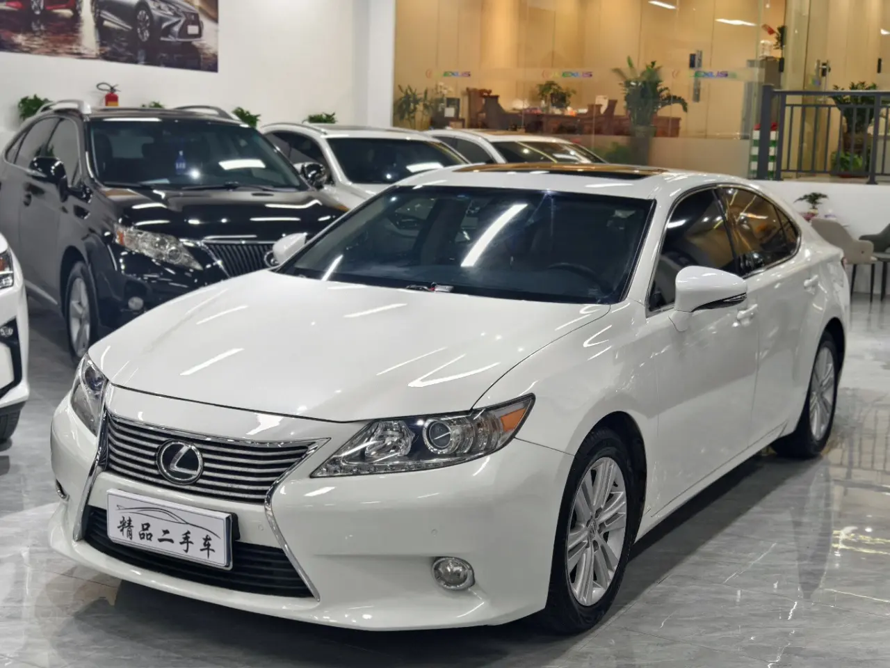 Lexus ES