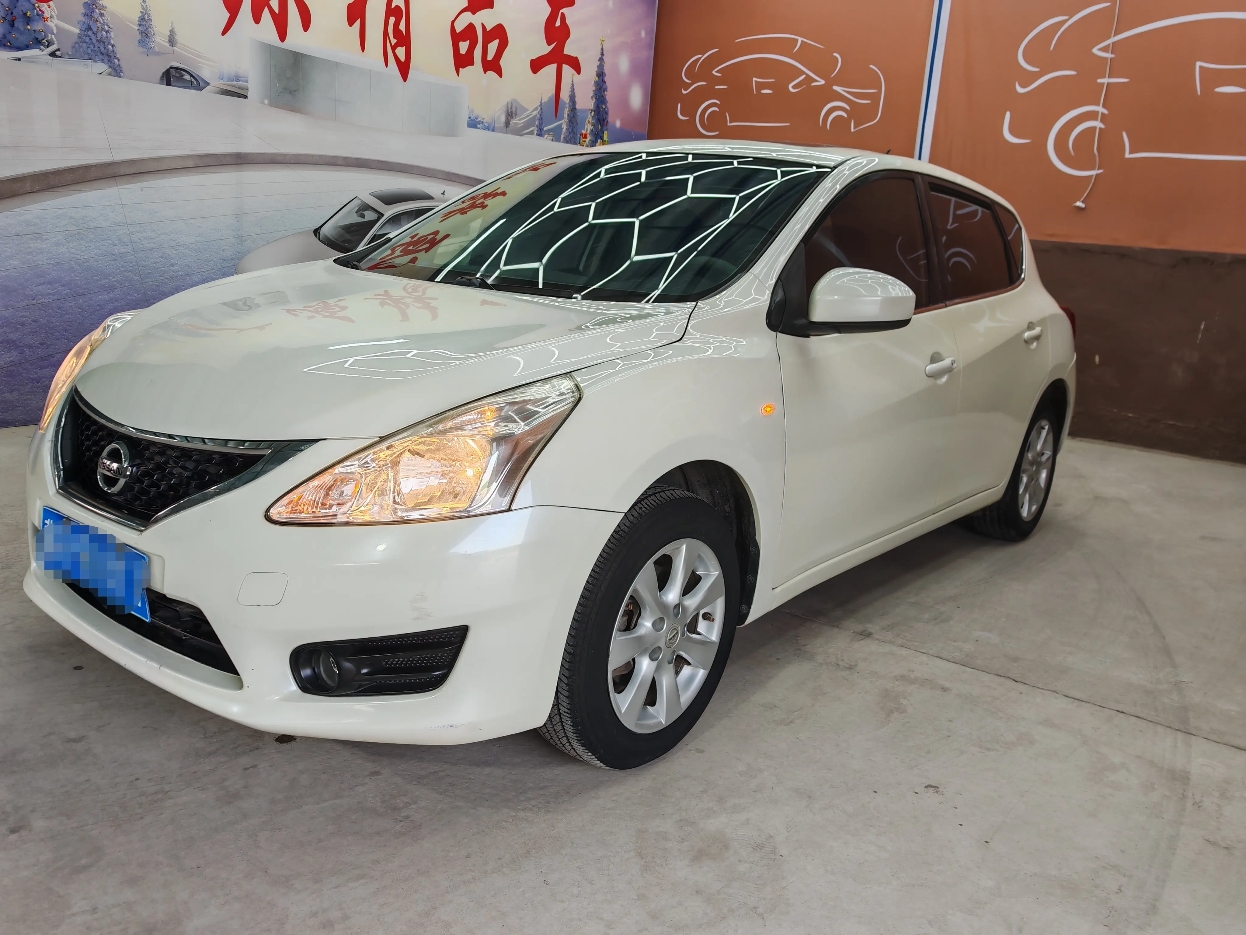 Nissan Tiida