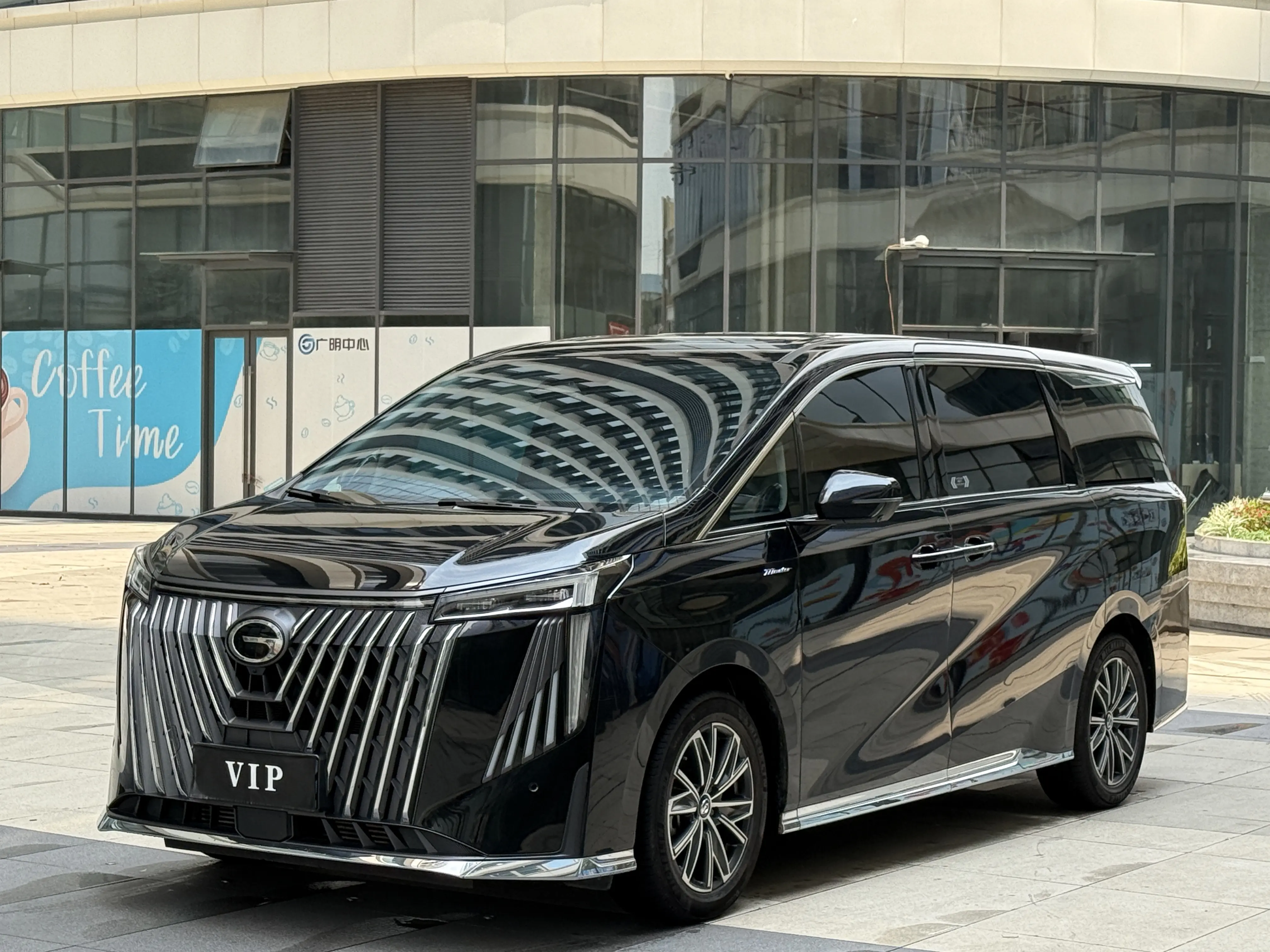 GAC Trumpchi M8