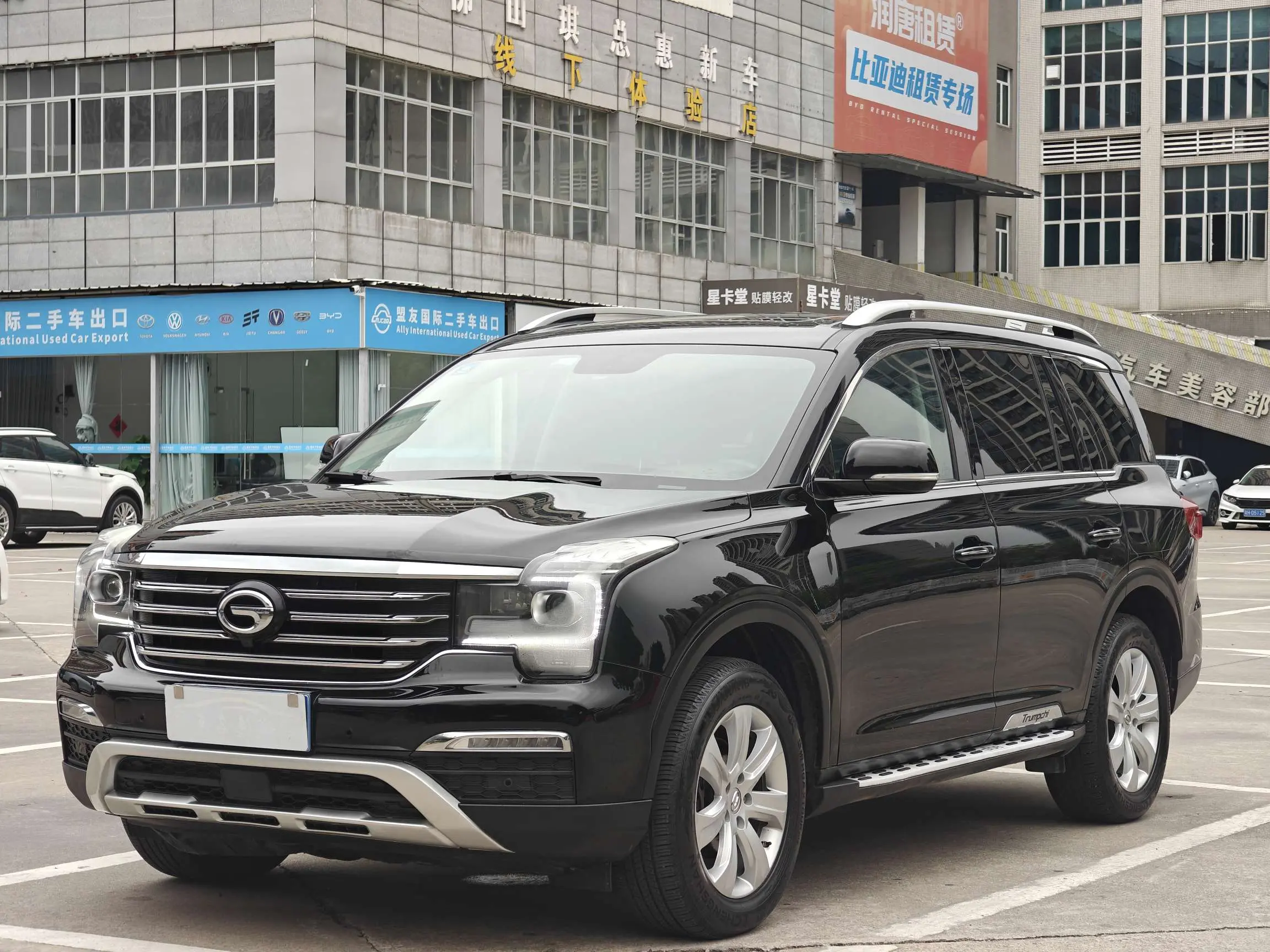 GAC Trumpchi GS8