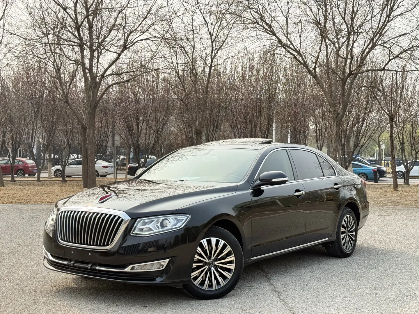 Hongqi H7