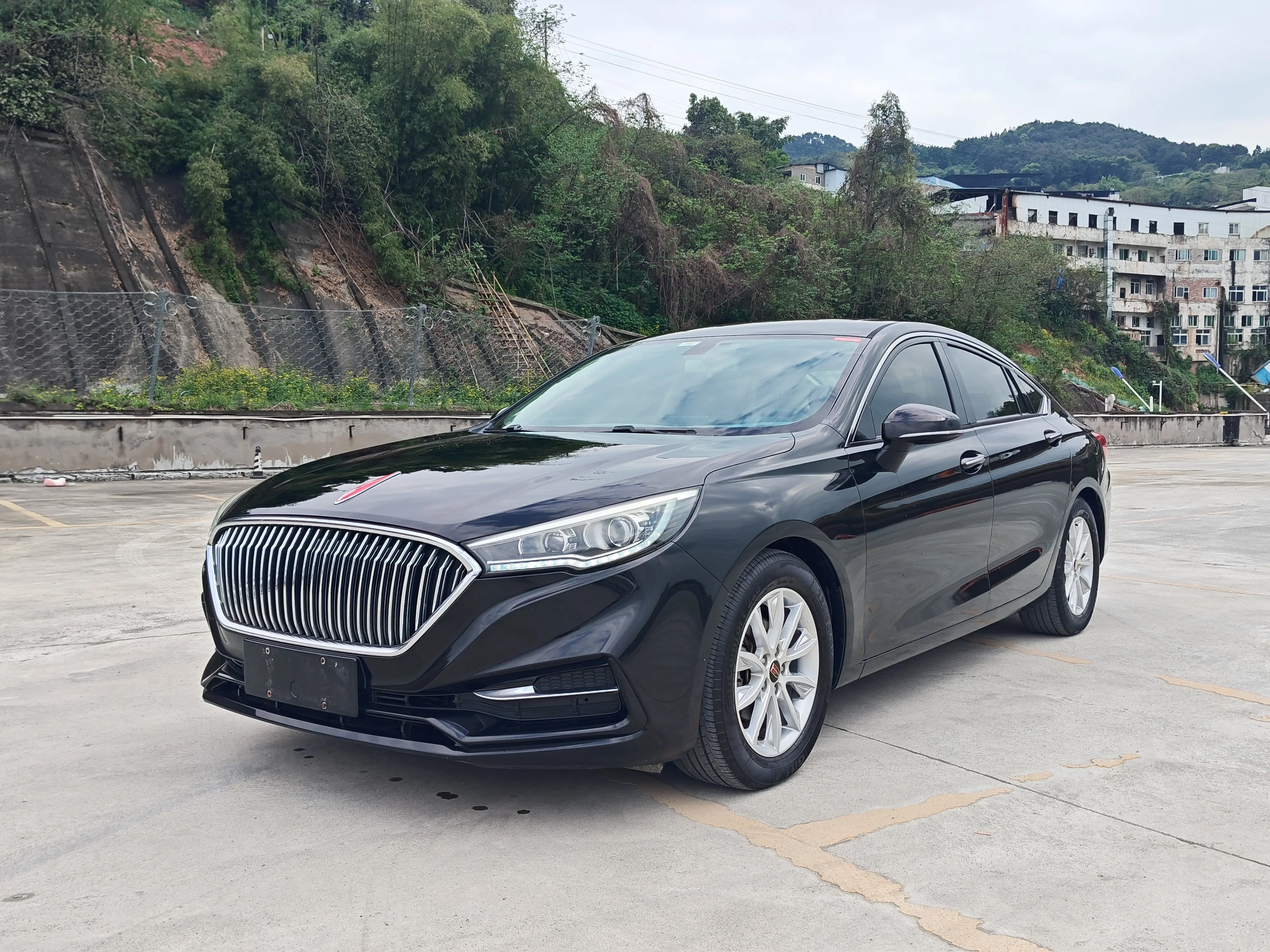 Hongqi H5 classic