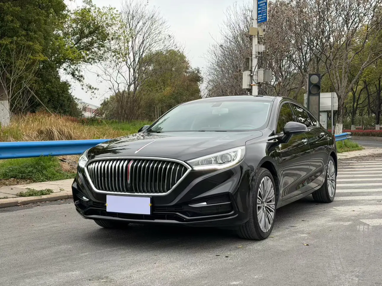 Hongqi H5 classic