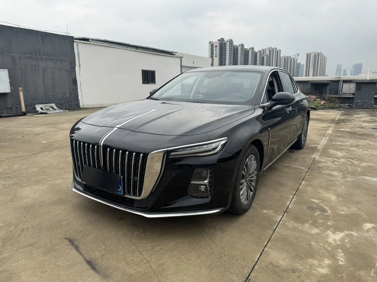 Hongqi H5