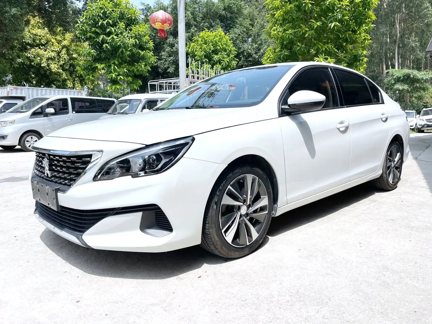 Peugeot 408
