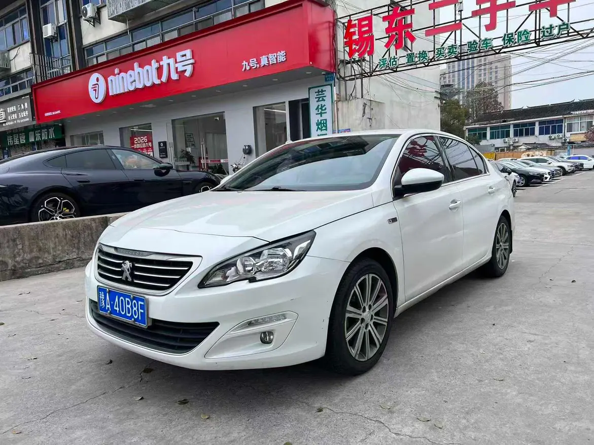 Peugeot 408